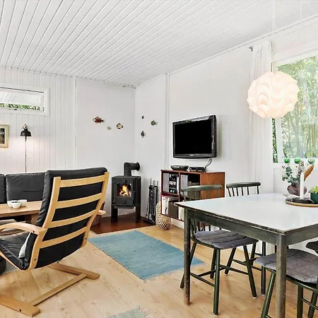 1476-aakirkeby-sluseparken-20 Semesterbostad