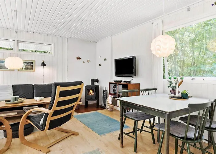 1476-aakirkeby-sluseparken-20 Сasa de vacaciones